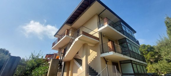 Apartamento de 4 divisões em Ragalna, Italy N.º 48737 3
