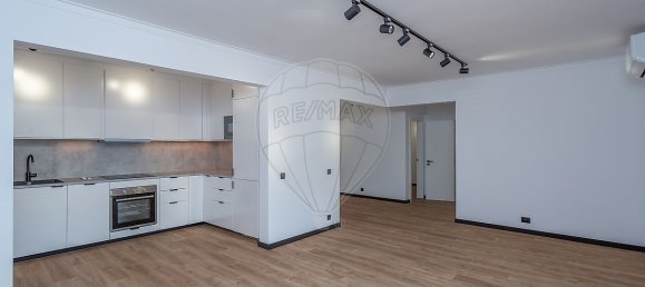 3 Schlafzimmer Doppelhaus in Cascais, Portugal, Nr. 265948 6