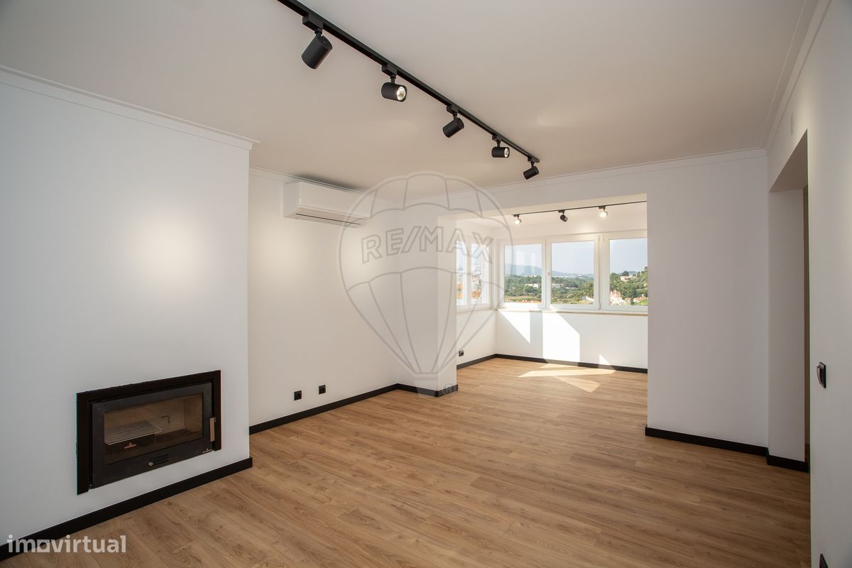 Dúplex de 3 dormitorios en Cascais, Portugal No. 265948