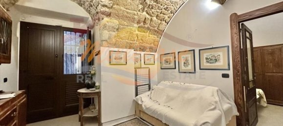 Квартира с 2 комнатами в Сиракузы, Италия № 299576 7