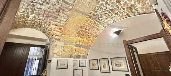 Квартира с 2 комнатами в Сиракузы, Италия № 299576 3