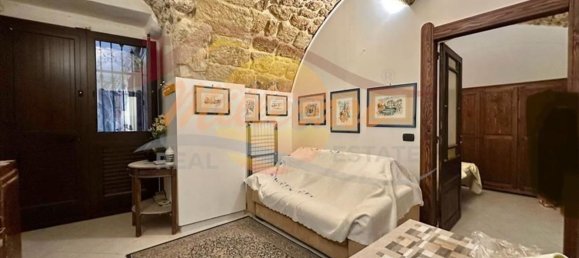 Квартира с 2 комнатами в Сиракузы, Италия № 299576 20