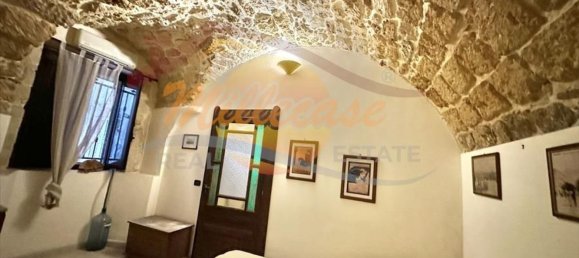 Квартира с 2 комнатами в Сиракузы, Италия № 299576 15