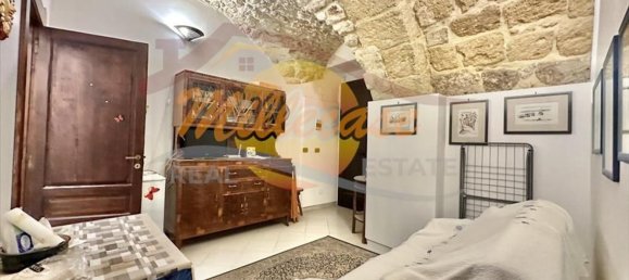 Квартира с 2 комнатами в Сиракузы, Италия № 299576 10