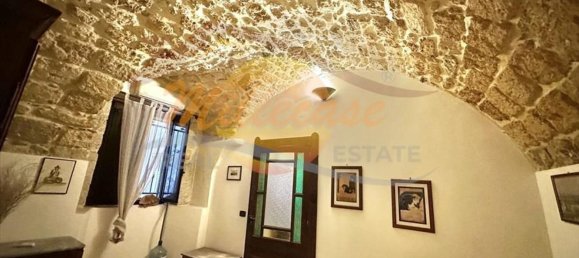 Квартира с 2 комнатами в Сиракузы, Италия № 299576 4