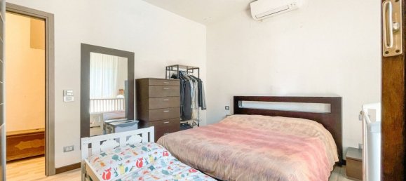 4 bedrooms Apartment in Omegna, Italy No. 107428 11