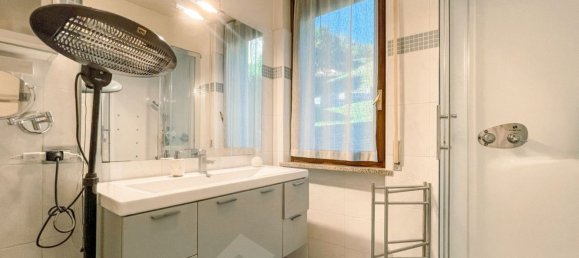 4 bedrooms Apartment in Omegna, Italy No. 107428 15