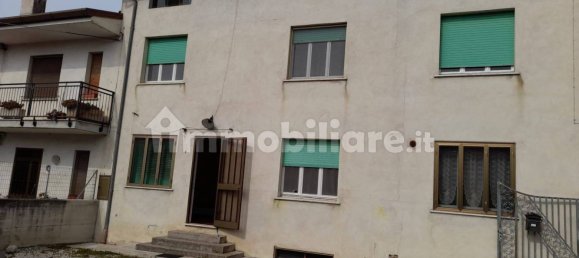 3 bedrooms House in Udine, Italy No. 304404 8