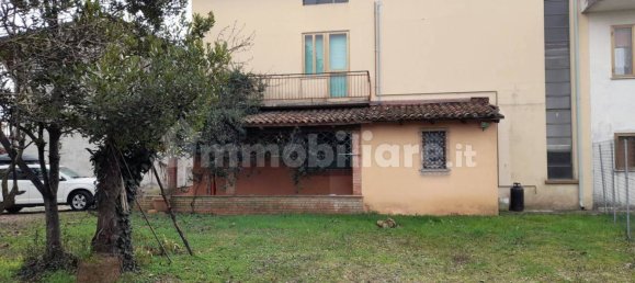 3 bedrooms House in Udine, Italy No. 304404 6