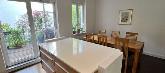 Квартира с 1 спальней в Штутгарт, Германия № 369287 6