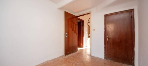 Casa de 7 habitaciónes en Quarrata, Italy No. 25770 34