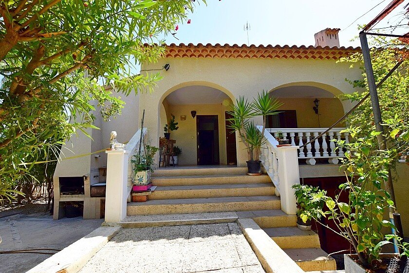 3 bedrooms Villa in Villamartin, Spain No. 287316