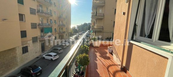 3 Schlafzimmer Wohnung in Genoa, Italy, Nr. 158948 3