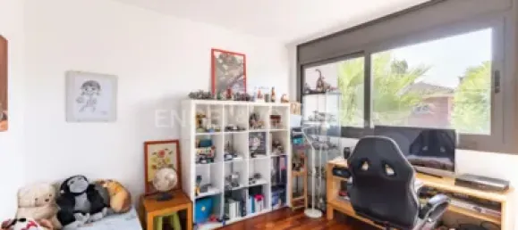 5 bedrooms House in Premia De Mar, Spain No. 183880 22