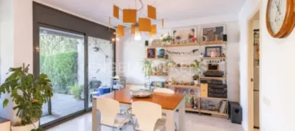 5 bedrooms House in Premia De Mar, Spain No. 183880 11