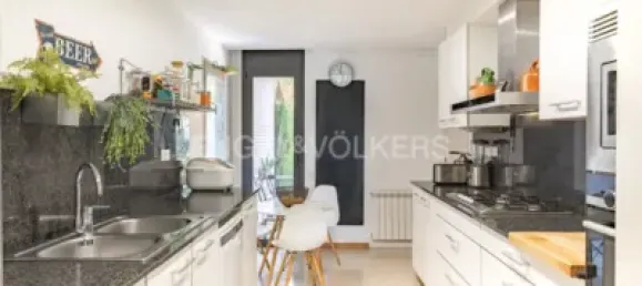 5 bedrooms House in Premia De Mar, Spain No. 183880 3