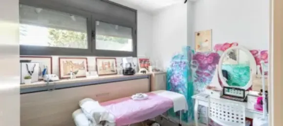 5 bedrooms House in Premia De Mar, Spain No. 183880 15