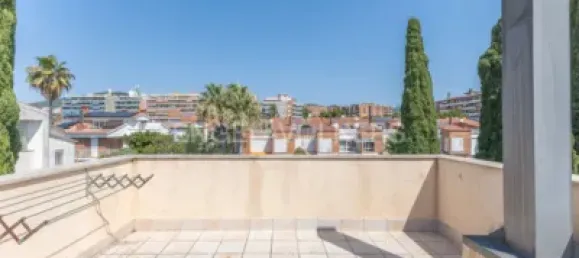 5 bedrooms House in Premia De Mar, Spain No. 183880 34