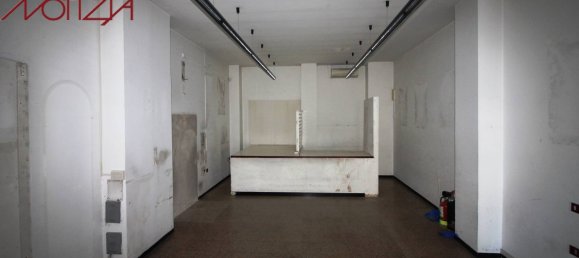 3-Zimmer Gewerbliche Immobilie in Lucca, Italy, Nr. 64891 4