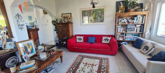 6 bedrooms Villa in Tala, Cyprus No. 9370 2