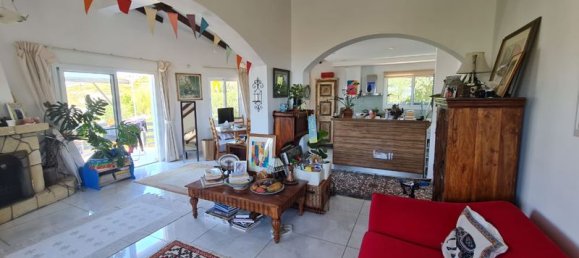 6 bedrooms Villa in Tala, Cyprus No. 9370 11