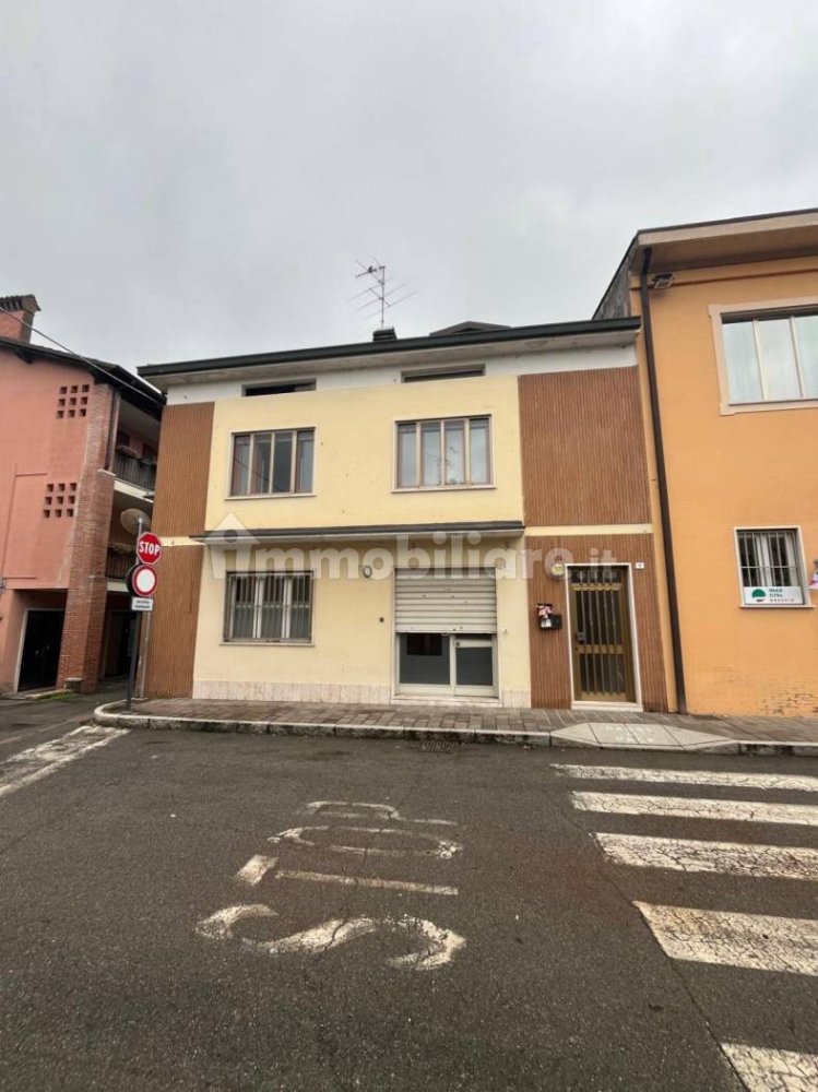 3 bedrooms Apartment in Manerbio, Italy No. 69616