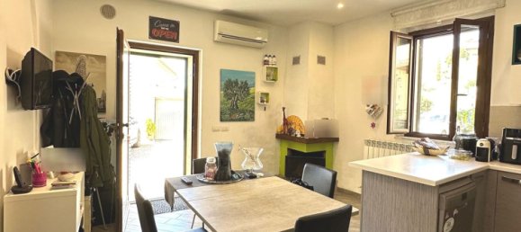 3 bedrooms Apartment in Siena, Italy No. 377869 4