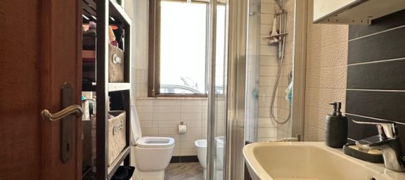 3 bedrooms Apartment in Siena, Italy No. 377869 8