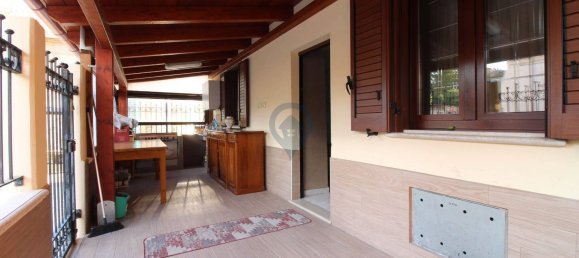 Дом с 6 комнатами в Джулианова, Италия № 179587 26