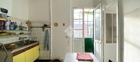 4 rooms Apartment in Savona, Italy No. 39878 21