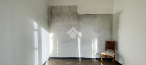 4 rooms Apartment in Savona, Italy No. 39878 10