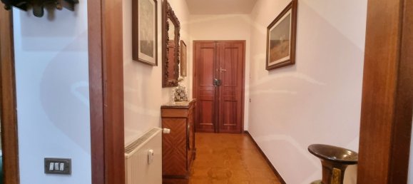 6غرفة شقة في Empoli, Italy رقم 138309 9