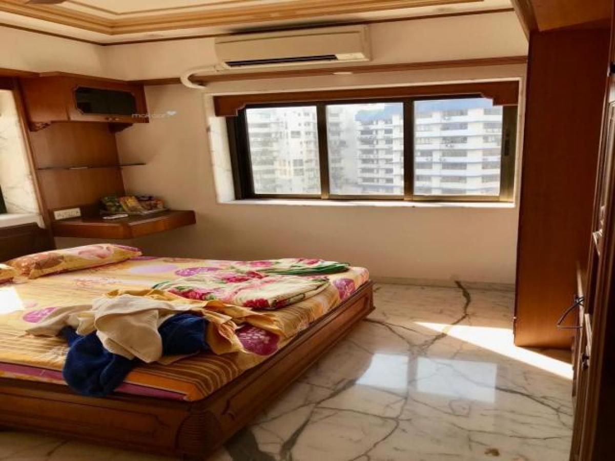 3 bedrooms House in Mumbai, India No. 9216