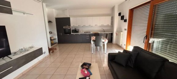 Apartamento de 4 dormitorios en Tortoreto, Italy No. 324175 36