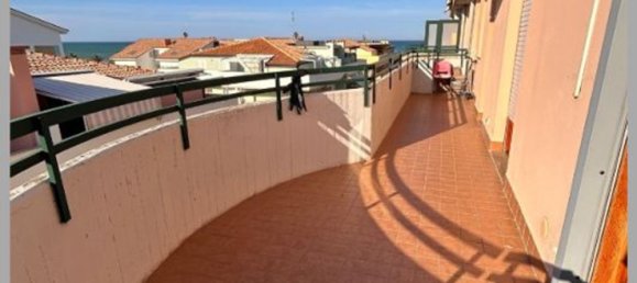 Apartamento de 4 dormitorios en Tortoreto, Italy No. 324175 22
