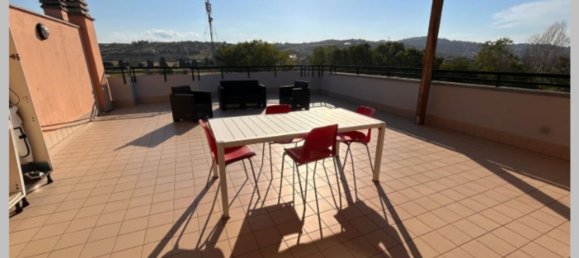 Apartamento de 4 dormitorios en Tortoreto, Italy No. 324175 11