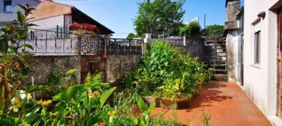 3 bedrooms Villa in Viana do Castelo, Portugal No. 257767 2