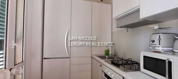 4 rooms Apartment in Florence, Italy No. 213189 3