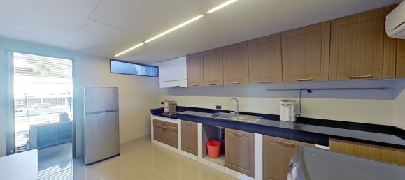 3 Schlafzimmer Doppelhaus in Watthana, Thailand, Nr. 68723 6