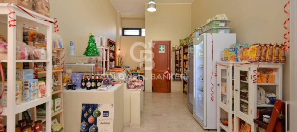 2-Zimmer Gewerbliche Immobilie in Lecce, Italy, Nr. 162468 2