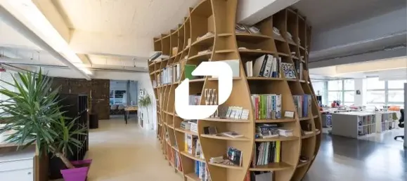 290m² Office in Ivry-sur-Seine, France No. 346118 7