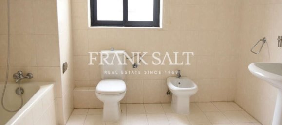 3 bedrooms Apartment in Birgu, Malta No. 3379 14