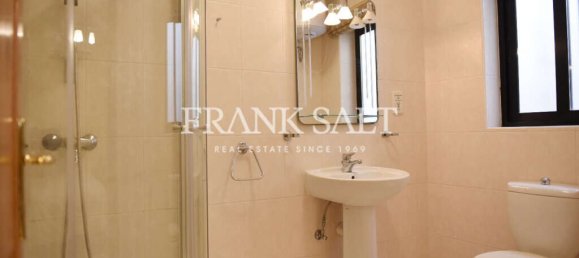 3 bedrooms Apartment in Birgu, Malta No. 3379 16