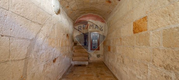 5 rooms Apartment in Monopoli, Italy No. 180893 6