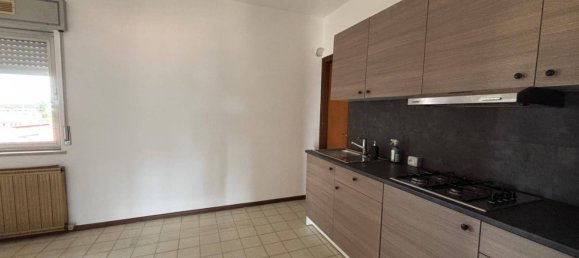 3 bedrooms Apartment in Udine, Italy No. 295801 7