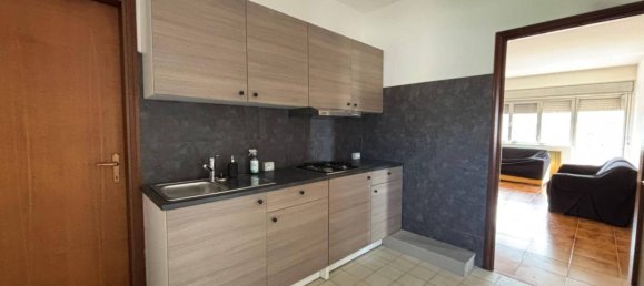 3 bedrooms Apartment in Udine, Italy No. 295801 8