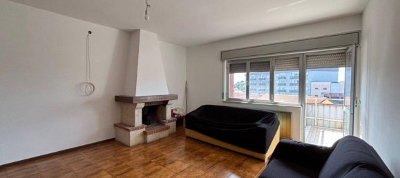 3 bedrooms Apartment in Udine, Italy No. 295801 6