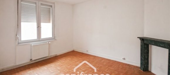 2 bedrooms House in Saint-Quentin, France No. 47161 8