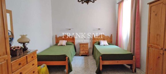 6 bedrooms Townhouse in Burmarrad, Malta No. 11013 13