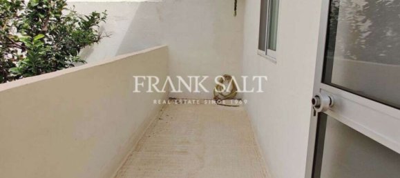 6 bedrooms Townhouse in Burmarrad, Malta No. 11013 9